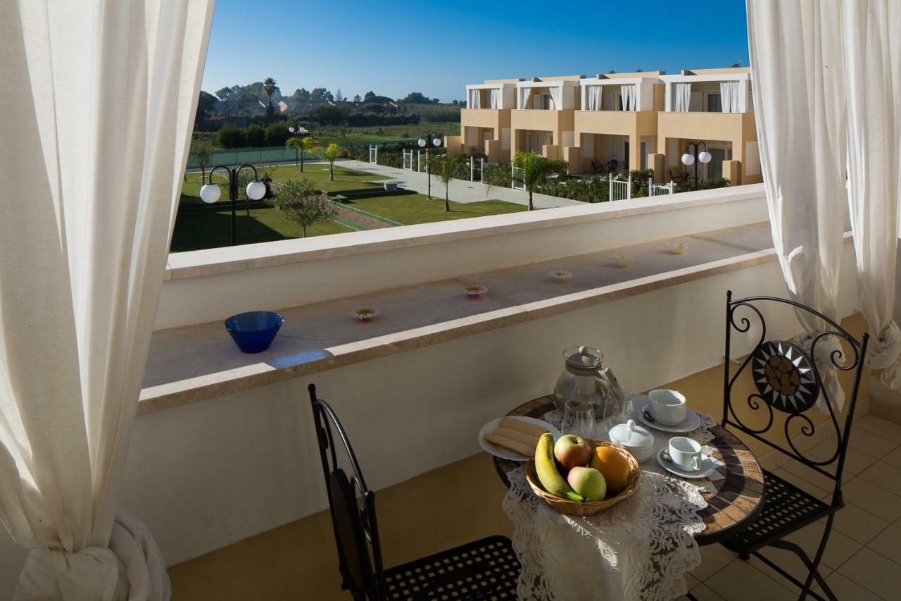 Residence Mar Mediterraneo กวาร์ตู ซานเตเลนา ภายนอก รูปภาพ
